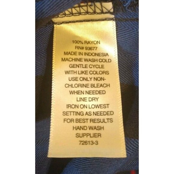 A New Approach Top Small Long Sleeve Plaid Button Up Pockets Tab Sleeve - Picture 13 of 13